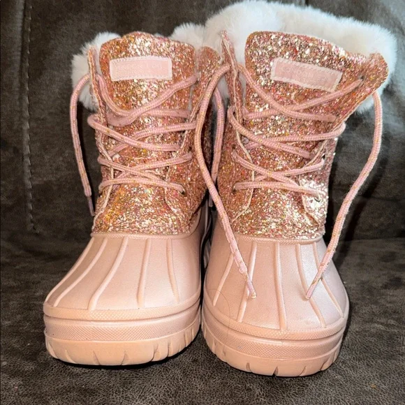 London Fog Sparkly Pink Winter Boots with Faux Fur Lining - Picture 8 of 9